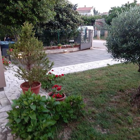 Apartment Stefania روفينج المظهر الخارجي الصورة