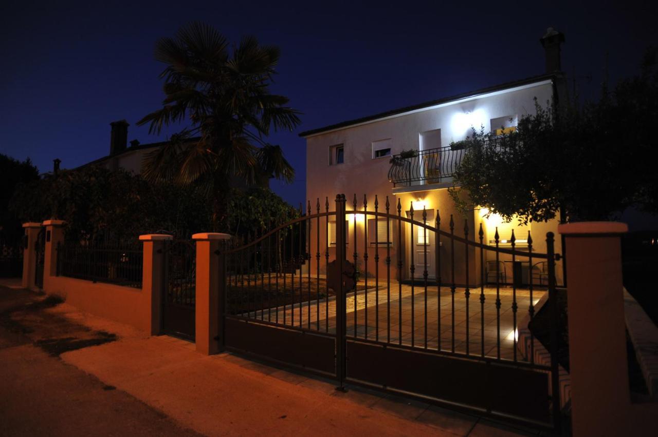 Apartment Stefania روفينج المظهر الخارجي الصورة