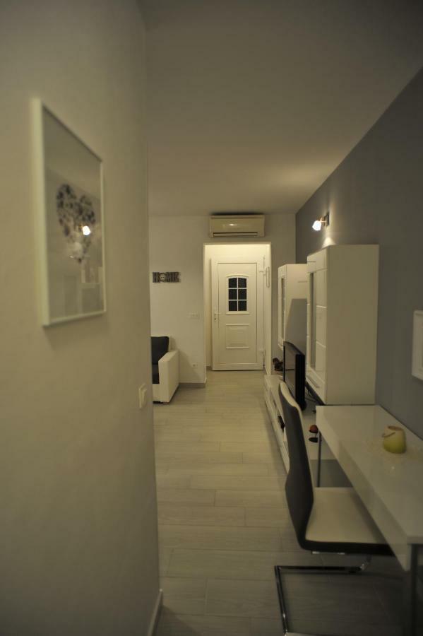 Apartment Stefania روفينج المظهر الخارجي الصورة