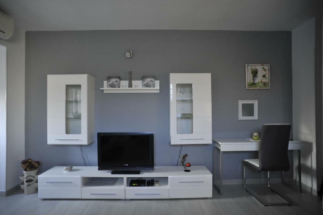 Apartment Stefania روفينج المظهر الخارجي الصورة